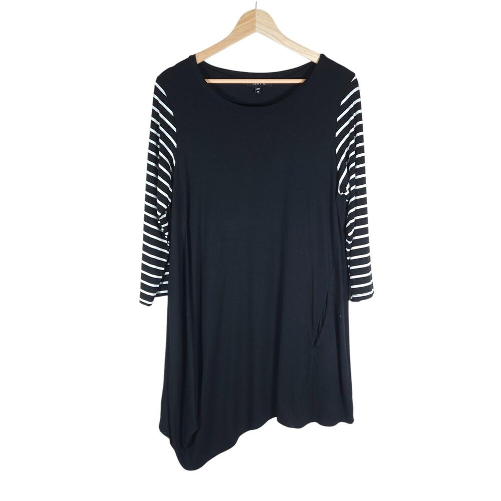 Comfy USA Tunic Medium Black White Striped Asymmetric Contemporary Monochrome